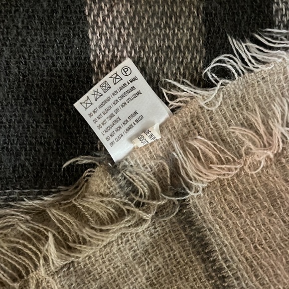 BLANKET SCARF - Picture 3 of 3